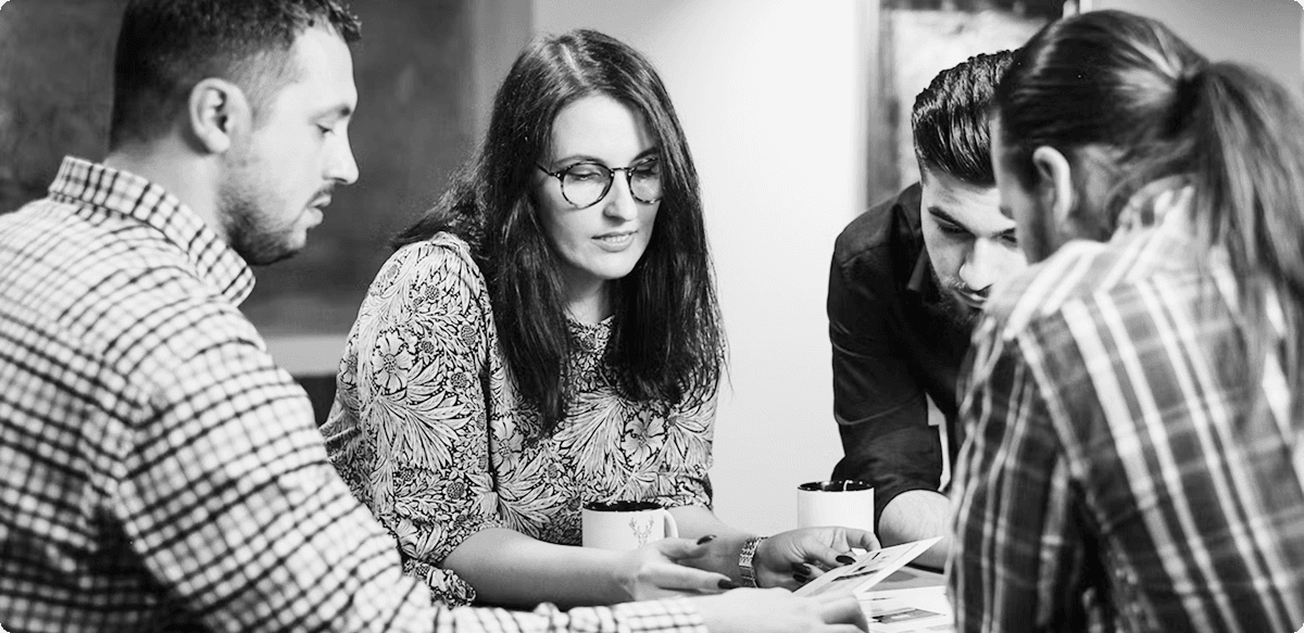 Mads - Ejer af Redesite der arbejder med en kunde